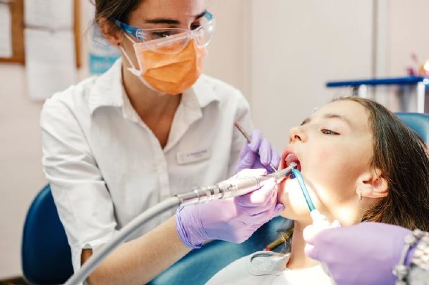 CDC Warns of Bacteria in Dental Waterlines After Children are Infected